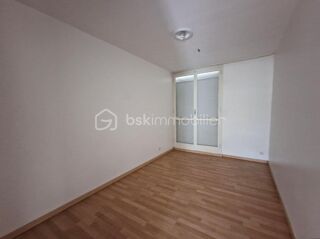  Appartement � vendre 4 pi�ces 82 m�