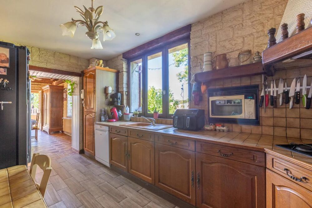 Vente Maison Maison 6 pièces de 163 m² avec piscine à Marcilly-d'Azergues Marcilly d azergues