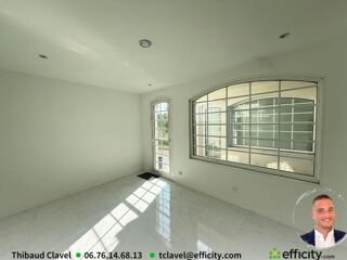 Immeuble à vendre 8 pièces 201 m²