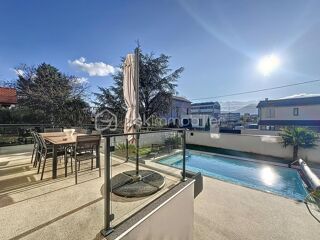  Maison � vendre 7 pi�ces 180 m�