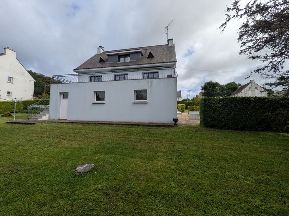 GUEMENE SUR SCORFF BELLE MAISON NEO BRETONNE DE 5 PIECES AVEC VIE PLAIN PIED DE 140M² ENVION PARCELLE CLOTUREE DE 980M²