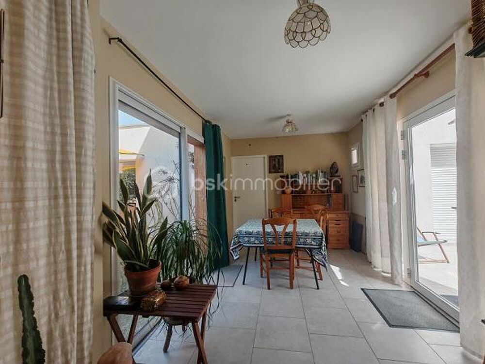 Vente Maison *** VAUVERT – Maison d'architecte en ossature bois – 126 m² – 3 chambres dont 1 indépendante en rez-de-chaussée *** Vauvert