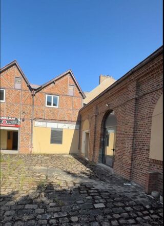  Immeuble � vendre 15 + pi�ces 1200 m�