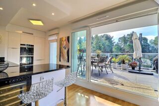  Appartement � vendre 3 pi�ces 77 m�