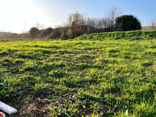  Terrain à vendre 600 m²