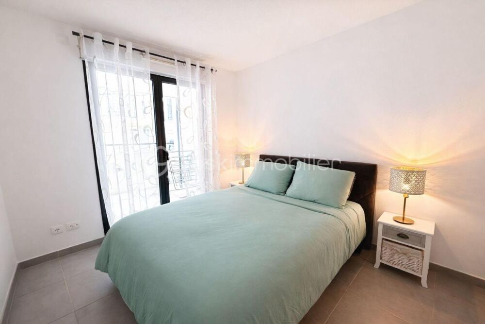 Vente Appartement CANNES CENTRE - APPARTEMENT 2 PCES - 42M² - TERRASSE - 5 MIN RUE D'ANTIBES Cannes