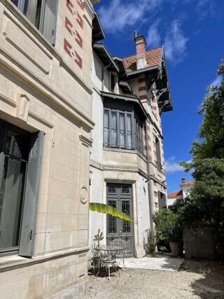  Maison � vendre 8 pi�ces 225 m�