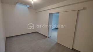  Immeuble à vendre 8 pièces 195 m²