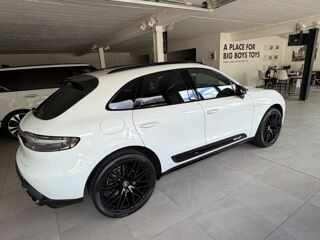 Macan T – Bose LED Noir et blanc Garantie Approved 2022 occasion 33000 Bordeaux