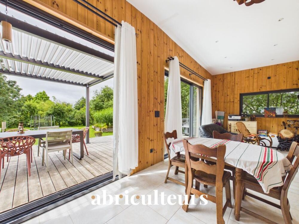 Belle maison contemporaine de 120 m² dans la verdure en vente à Les Touches (44390)