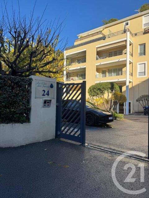  Parking / Garage  louer 13 m