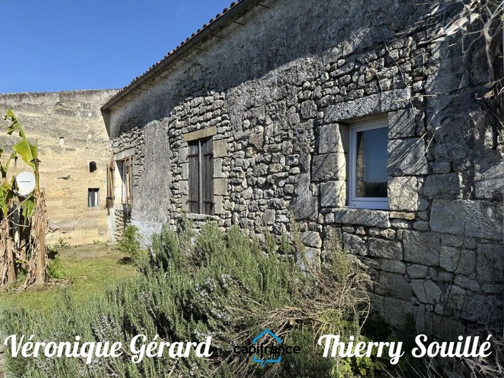 Vente Maison Maison en pierre de 114 M² partagée entre Histoire et Modernité Lussac