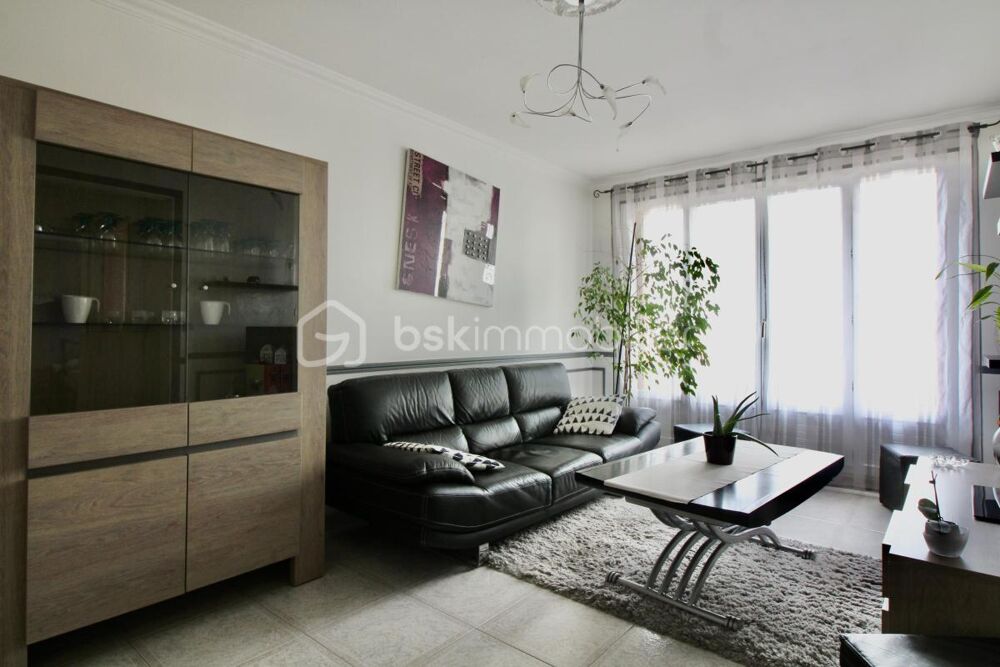 T2 46,92 m² avec cave et parking  Clichy-sous-Bois