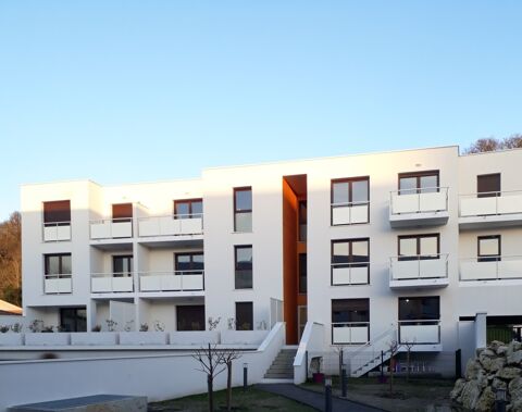   T2 avec balcon, jardin et parking � CENON Appartement - 2 pi�ce(s) - 46 m�