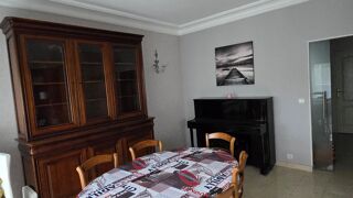 Appartement à louer 5 pièces 111 m²
