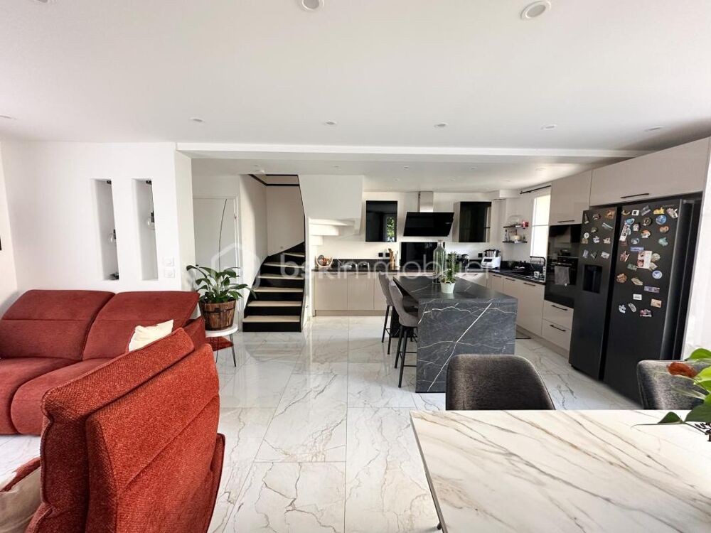 Vente Maison Savigny Bourg , Maison individuelle coup de coeur , 4 chambres Savigny le temple