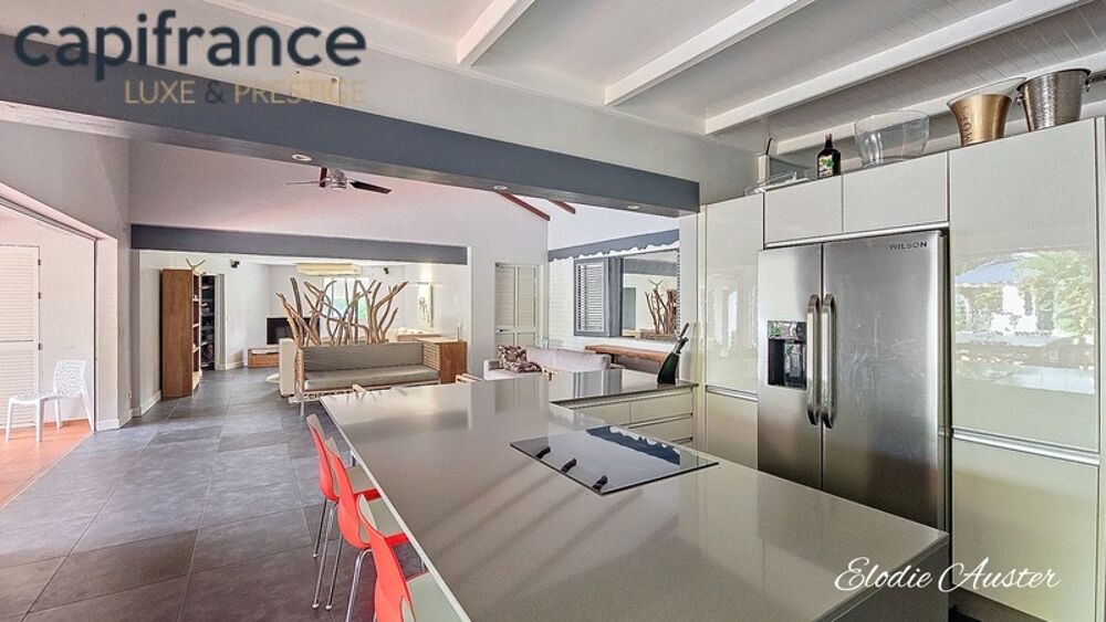 � vendre  Propri�t�/ch�teau Sainte-Anne (97180)