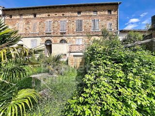  Immeuble � vendre 15 + pi�ces 548 m�