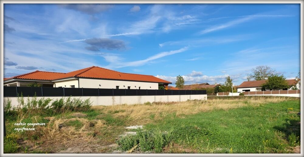 Maison 1 pièce 585 m² · à Lezoux · 585 m² · 83 250 €
