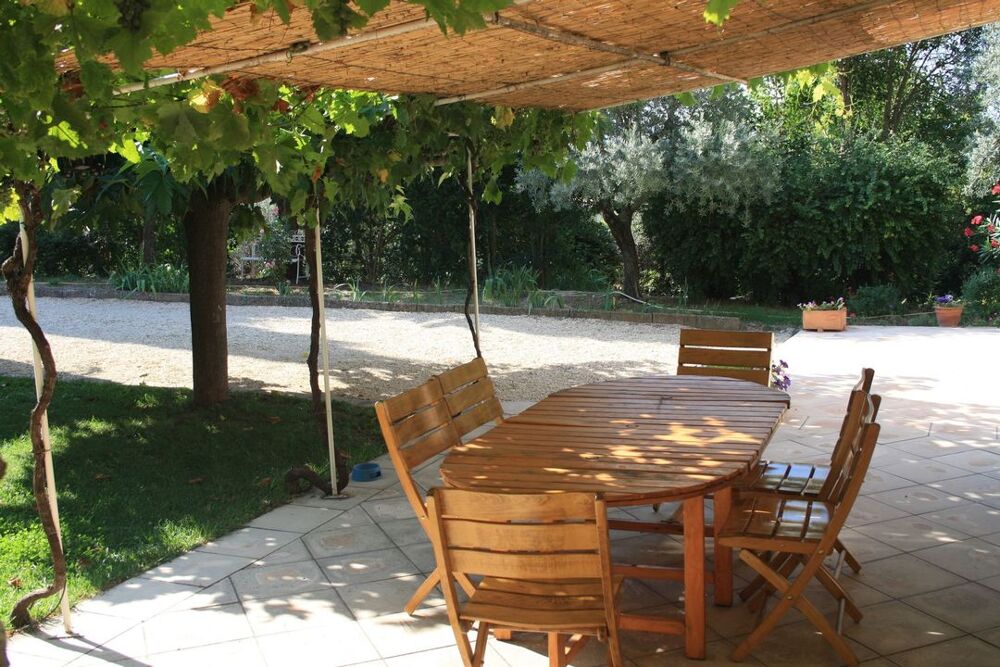 Location Maison Maison de 92m2 à louer sur Saint-Pierre-de-Vassols Saint pierre de vassols