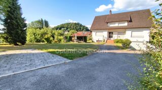  Maison  vendre 7 pices 210 m