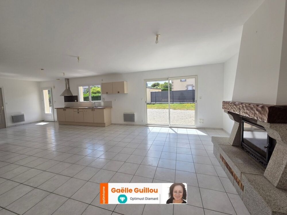 Vente Maison CLEDER : Maison traditionnelle de 108m² - vie de plain pied - Garage et jardin clos Cleder
