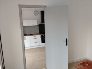  Appartement à louer 3 pièces 65 m²