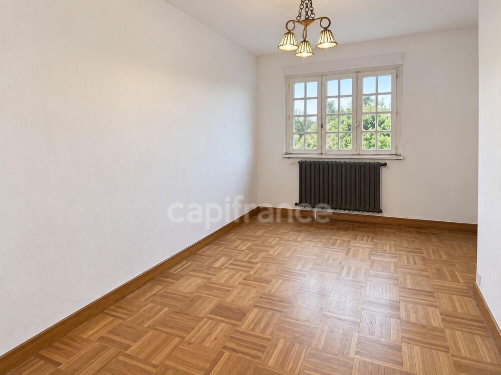 Vente Maison Maison à rénover 6 pièces PONT L'ABBE (29) avec 4 chambres d'environ 125 m2 Pont l abbe