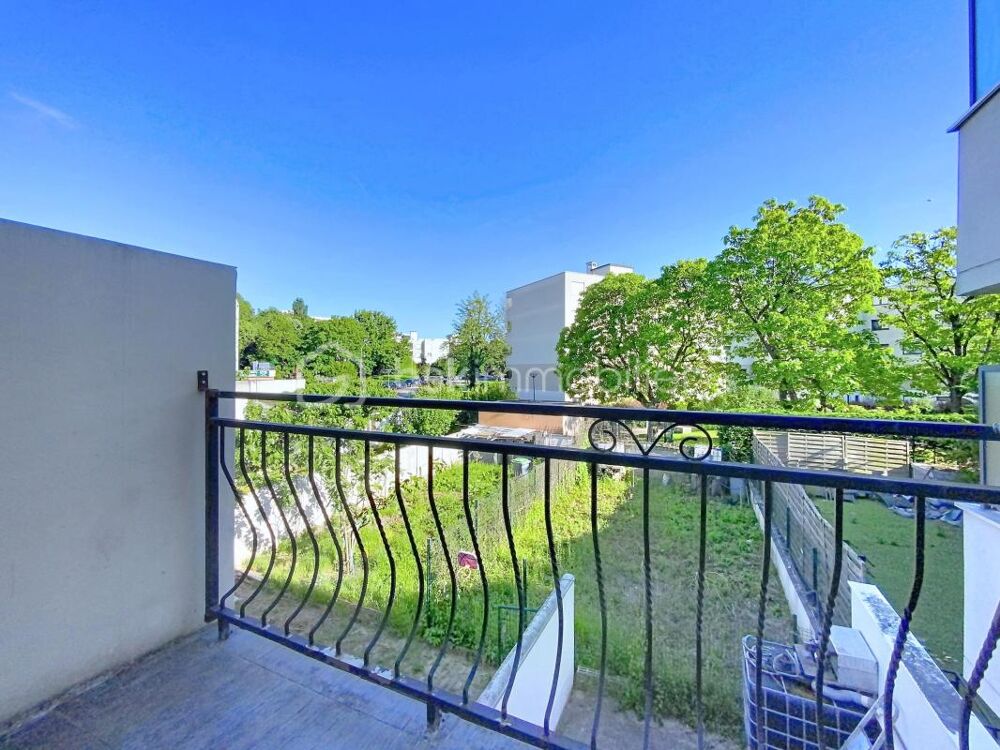 Maison F7 située à Villeparisis avec 1 pièce en sous-sol, 3 salles de bain, 1 jardin et 1 terrasse