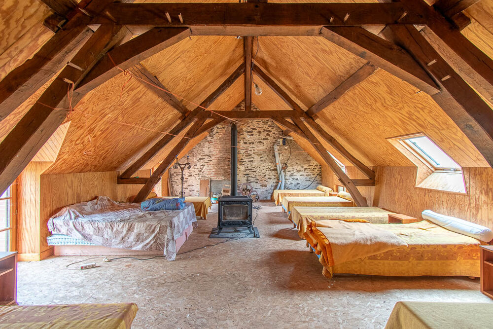 à vendre  Propriété/château Boussac (23600)