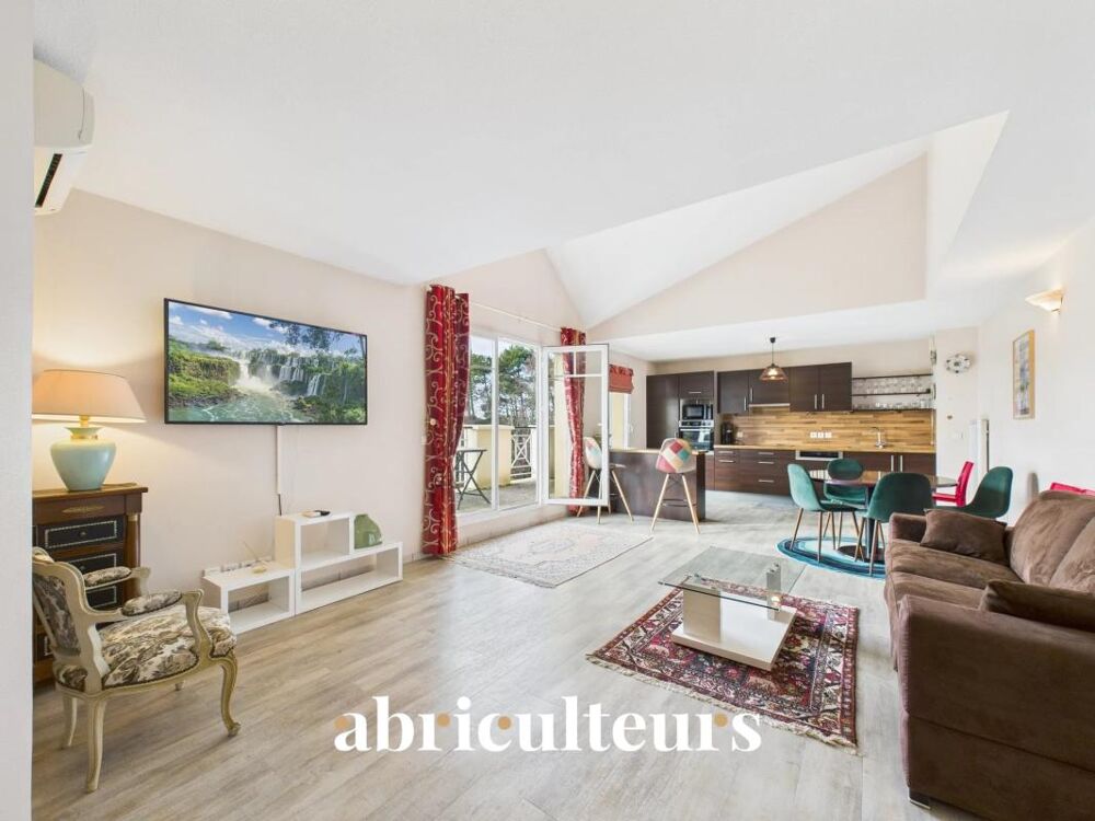 Appartement T4 lumineux  Dernier étage et Grande terrasse en vente à Gujan-Mestras (33470)