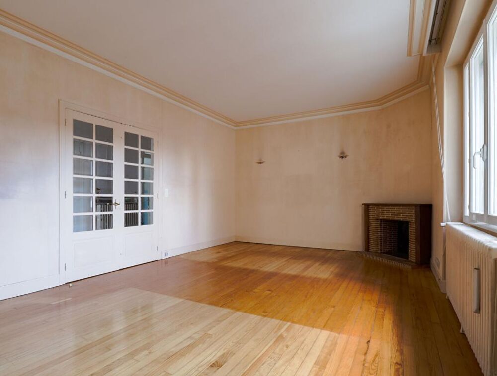 Vente Maison Maison 9 pièces 241 m2 à vendre à AUSSILLON Aussillon