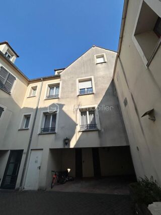  Immeuble à vendre 13 pièces 251 m²