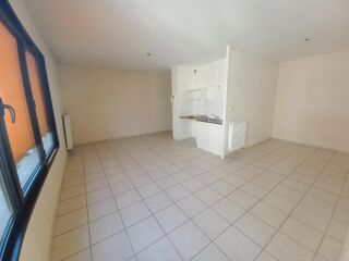  Appartement à louer 1 pièce 33 m²