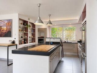  Villa à vendre 10 pièces 270 m²