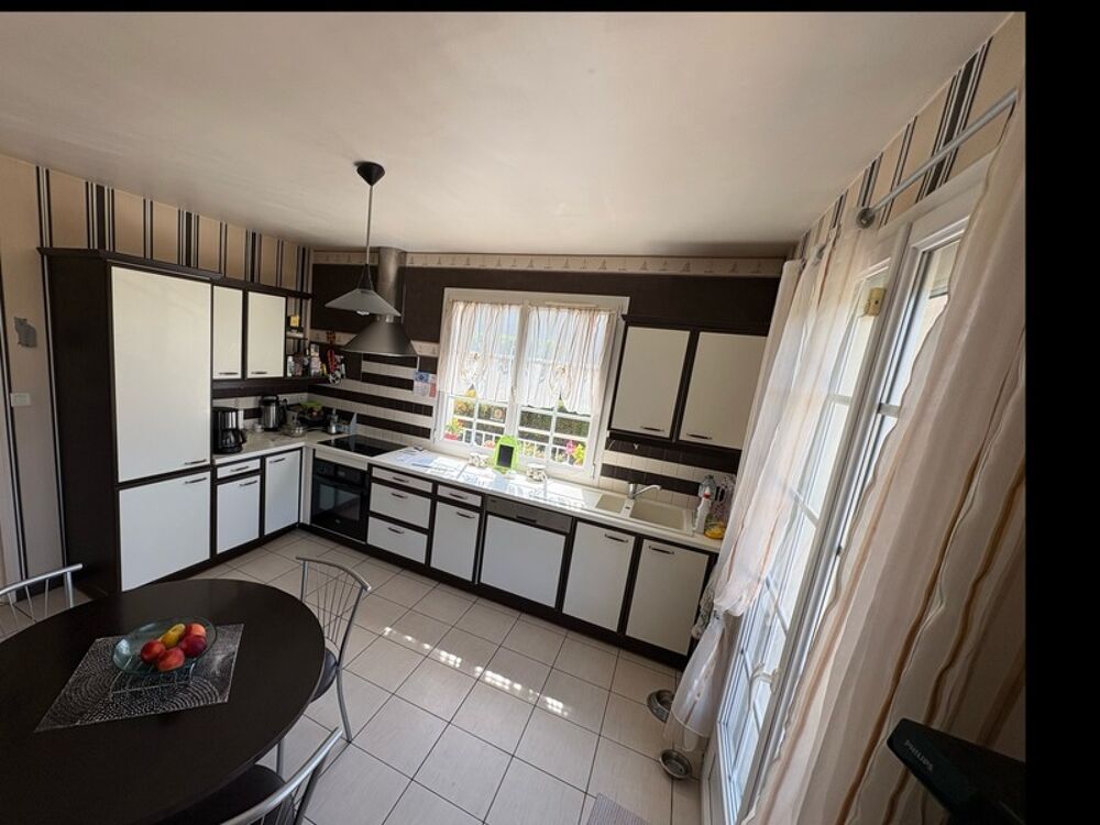 Vente Maison Rare à la vente : Maison familiale de 140 m² avec autonomie de plain-pied et aperçu mer Neuville les dieppe