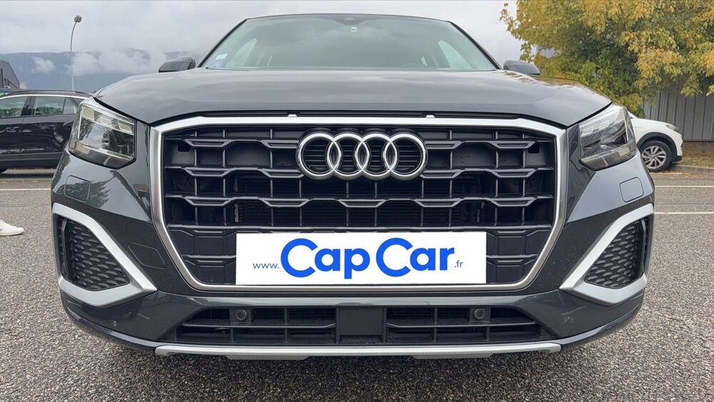 Q2 35 TFSI 150 S tronic 7 Design Luxe - Premi&egrave;re main Entretien 2020 occasion 73000 Chambery