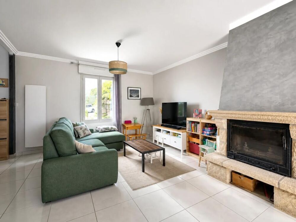 Vente Maison Maison individuelle 6 pièces 125,30 m² avec terrain de 1 900 m² Lieuron