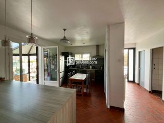  Maison  vendre 8 pices 200 m