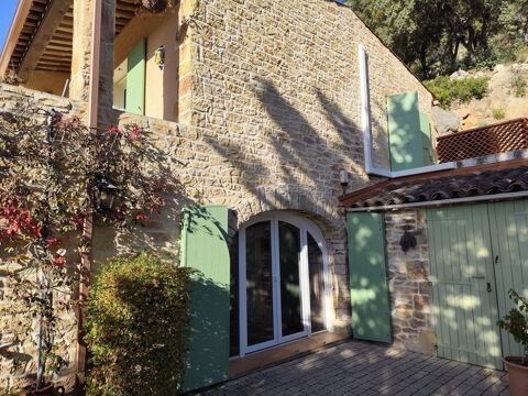   VAR (83) VINS SUR CARAMY, Superbe Villa de 163m� hab + studio 20m� et d�pendances/ 1939m�avec piscine couverte Maison - 8 pi�ce(s) - 183 m�