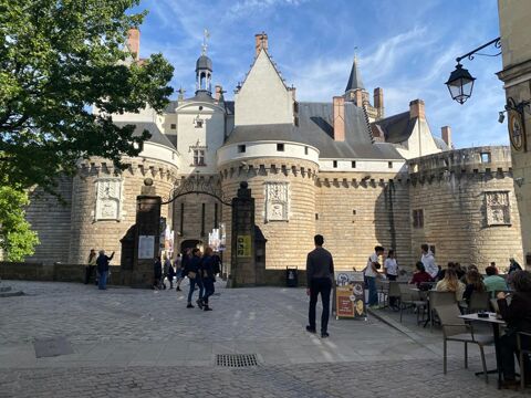   44000 NANTES - CESSION DE BAIL QUARTIER CHATEAU - DECRE 