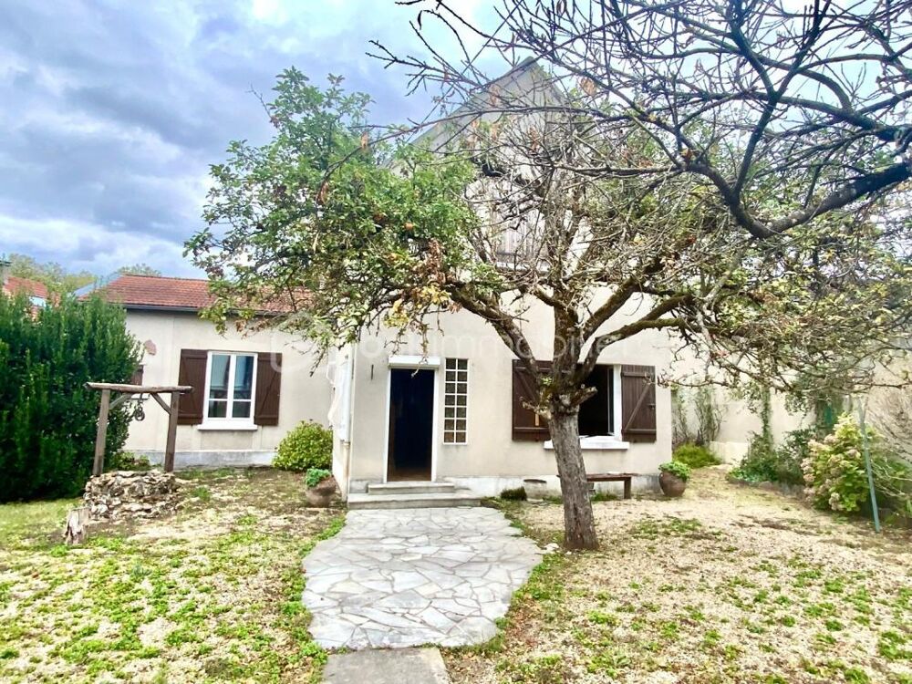 Maison familiale au calme, à quelques pas des bords de Marne