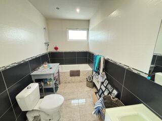  Maison � vendre 6 pi�ces 142 m�