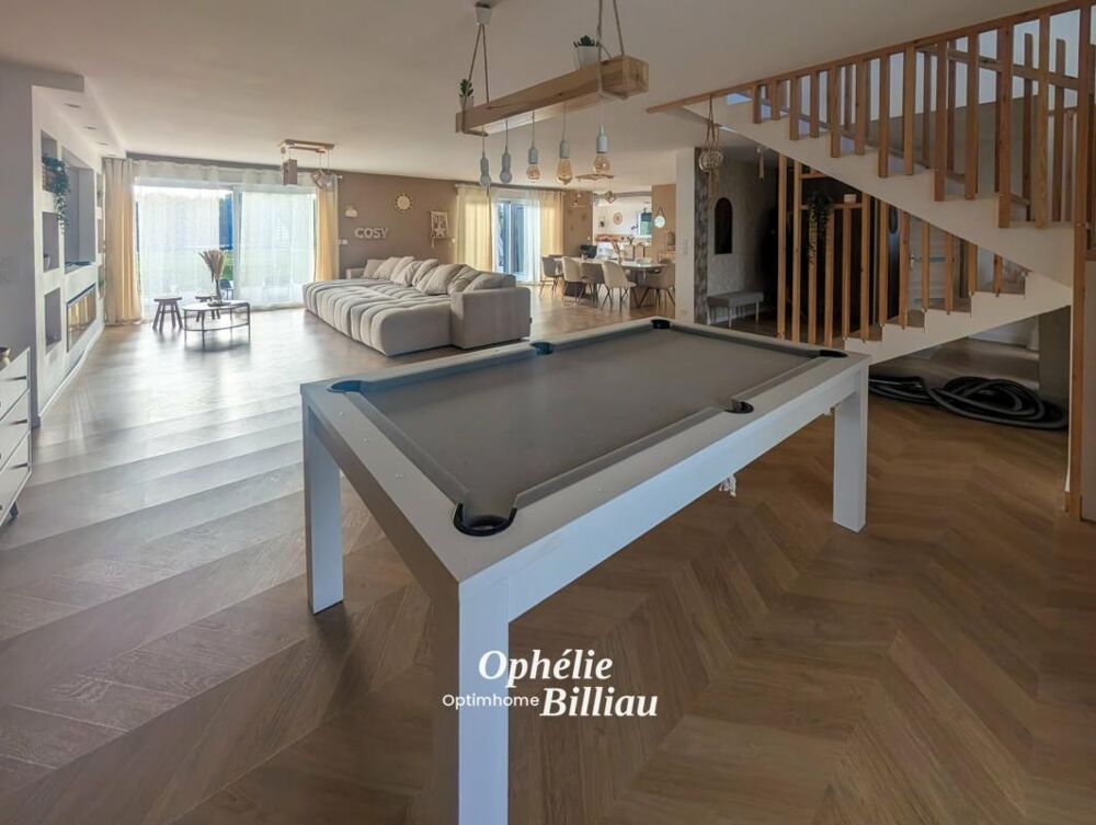 Vente Maison AIRE-SUR-LA-LYS – MAISON CONTEMPORAINE 2025 – ENV. 250 M² – 5 CHAMBRES – 2 663 M² Aire sur la lys