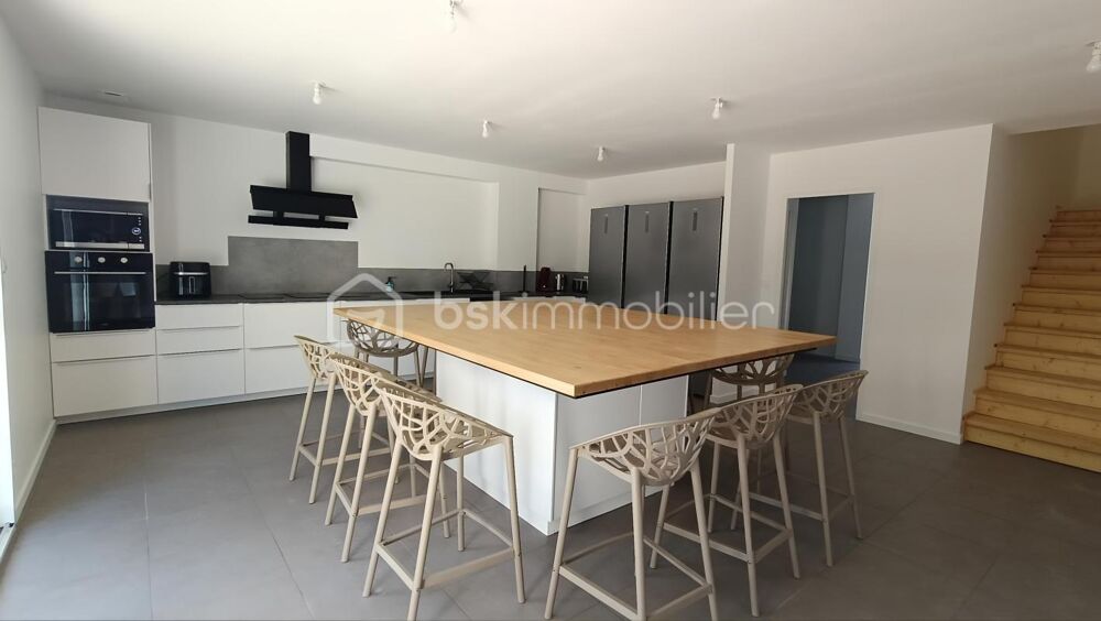 Location Maison Colocation aménagée et équipée pour 7 personnes Chasseneuil du poitou