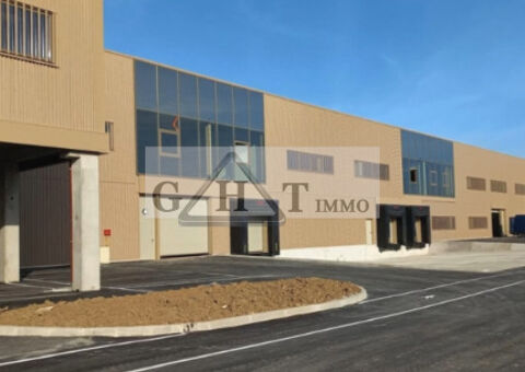 A VENDRE 2788 M&sup2; ENTREPOT ET BUREAUX A TREMBLAY EN FRANCE 4923240 93290 Tremblay en france