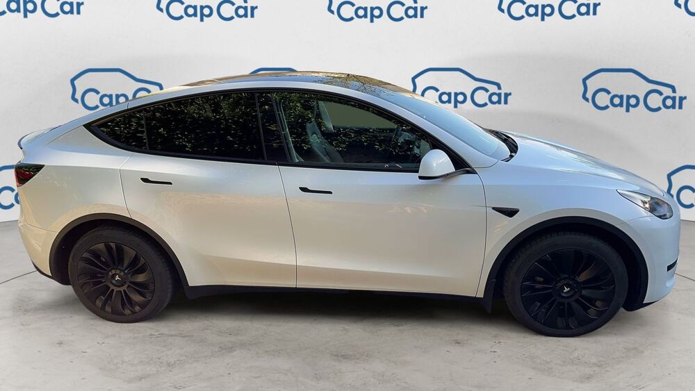 Model Y 300 cv Premium - Premi&egrave;re main Garantie constructeur 2023 occasion 72000 Le Mans