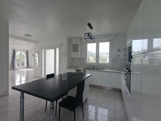  Maison � vendre 7 pi�ces 196 m�