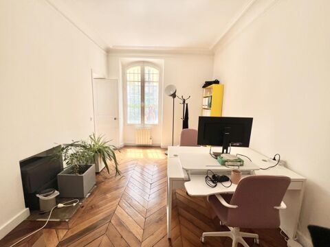 Bureaux lumineux, belles prestations 2900 75008 Paris