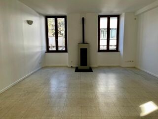 Appartement à louer 4 pièces 91 m²